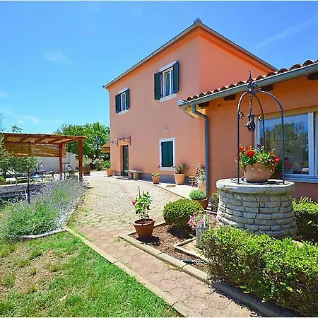 Apartment Apartman Sani *