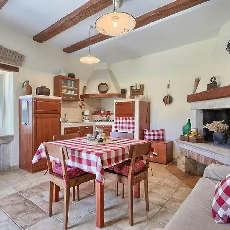 Apartment Apartman Sani *